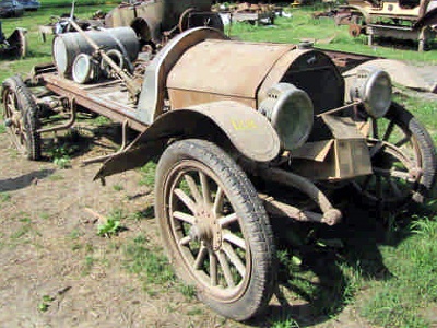 1913 Overland Model 69 front view 1913 Overland Model 69 front view