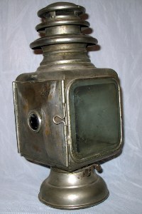side view of gray & davis 934c brass lamp side view of gray & davis 934c brass lamp