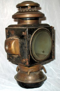 side view of brass right hand side lamp side view of brass right hand side lamp