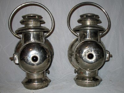 rear view of compatible pair of side lamps rear view of compatible pair of side lamps