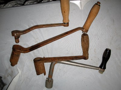 engine cranks