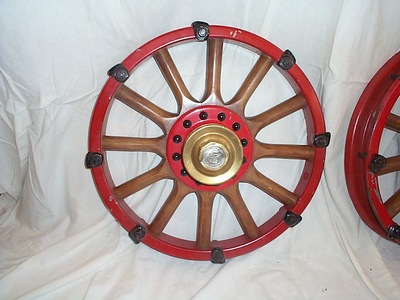 show Cadillac rear wheels detail page ( 11000001 ) 12 spoke Cadillac wheel with brass hub